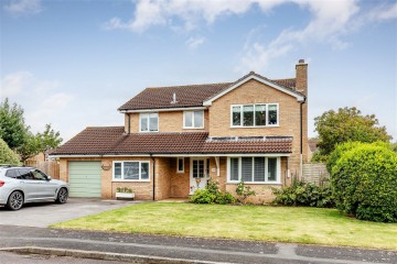 image of 35 Spindleberry Grove, Nailsea